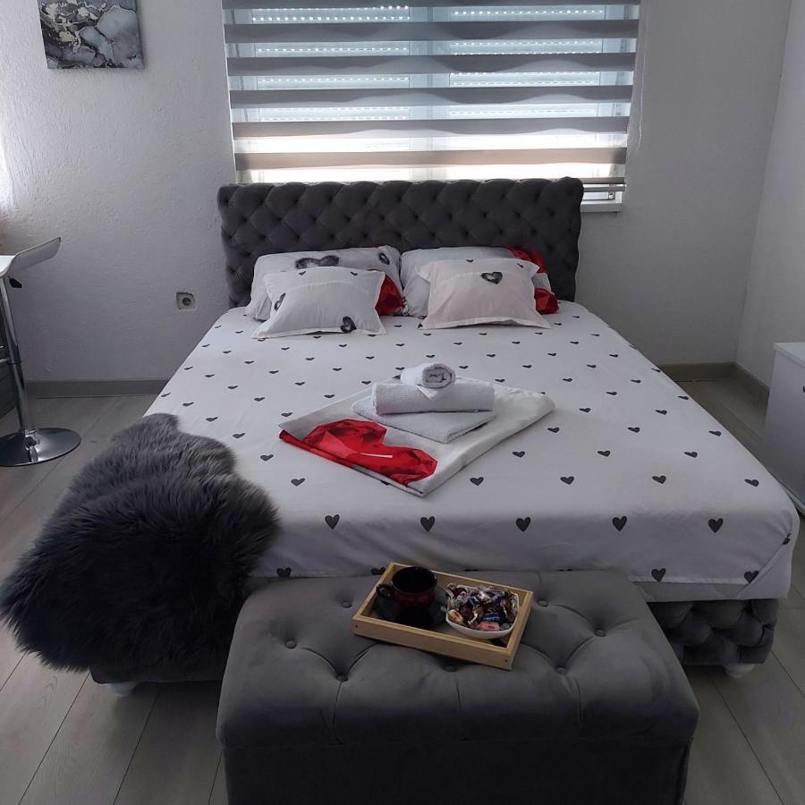 Apartman U Centru Šid Εξωτερικό φωτογραφία
